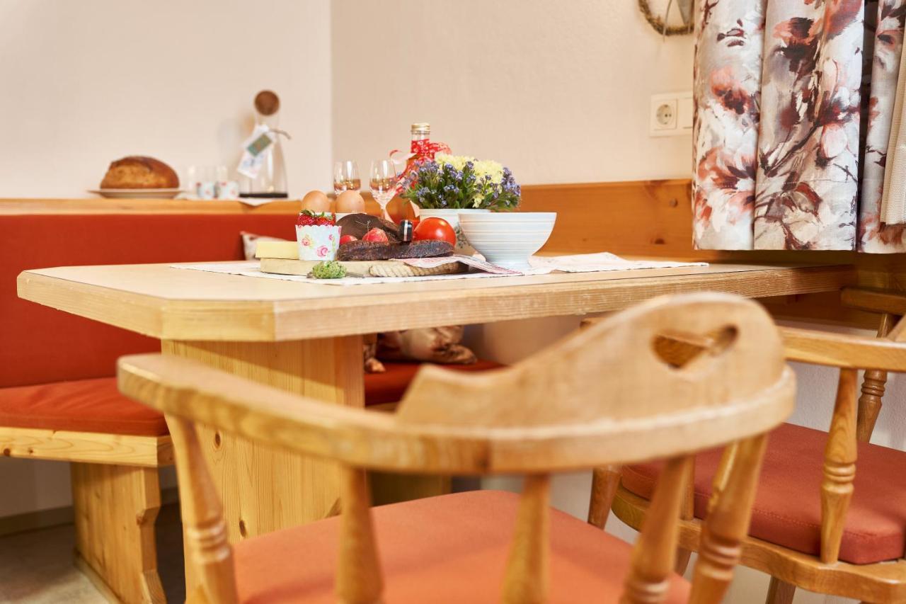 Ferienhaus Kirchplatzl Leutasch Bagian luar foto