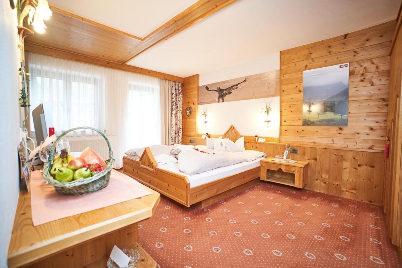 Ferienhaus Kirchplatzl Leutasch Bagian luar foto