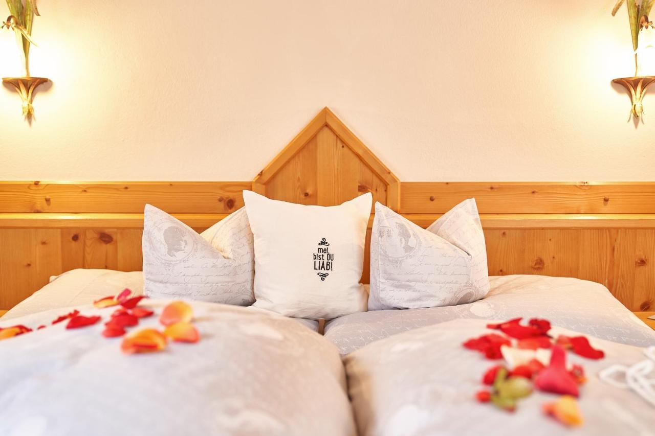 Ferienhaus Kirchplatzl Leutasch Bagian luar foto