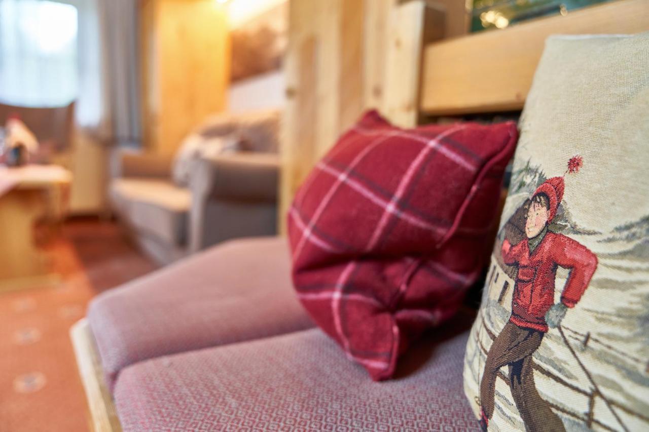 Ferienhaus Kirchplatzl Leutasch Bagian luar foto