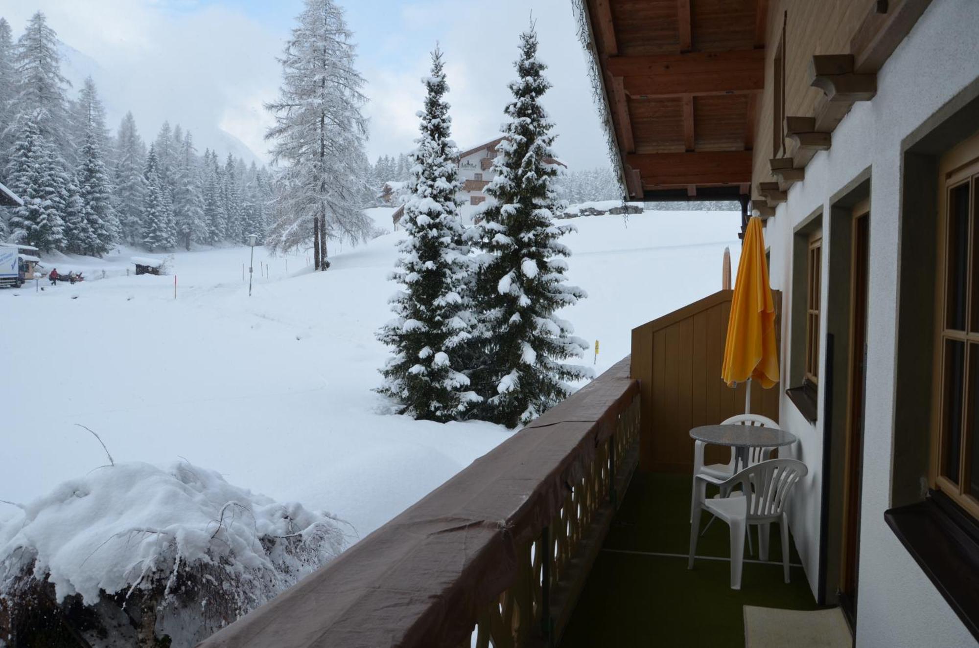 Ferienhaus Kirchplatzl Leutasch Bagian luar foto