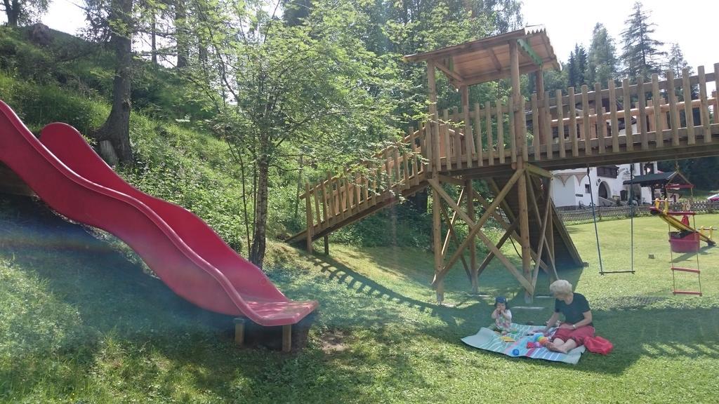 Ferienhaus Kirchplatzl Leutasch Bagian luar foto