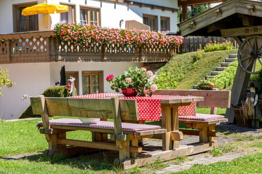 Ferienhaus Kirchplatzl Leutasch Bagian luar foto