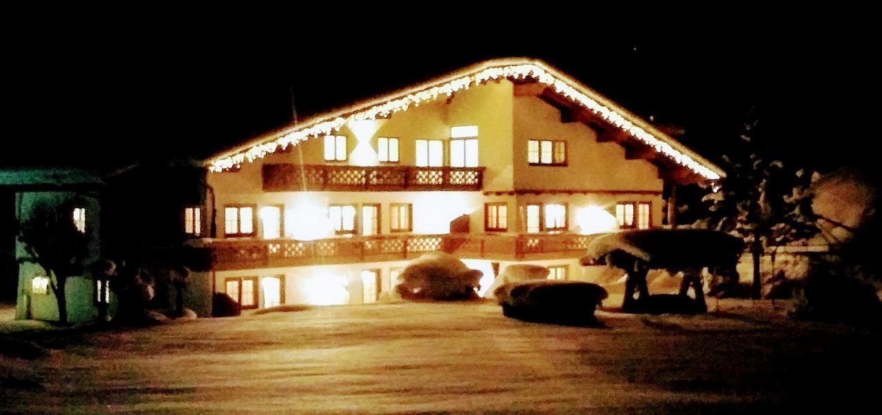 Ferienhaus Kirchplatzl Leutasch Bagian luar foto